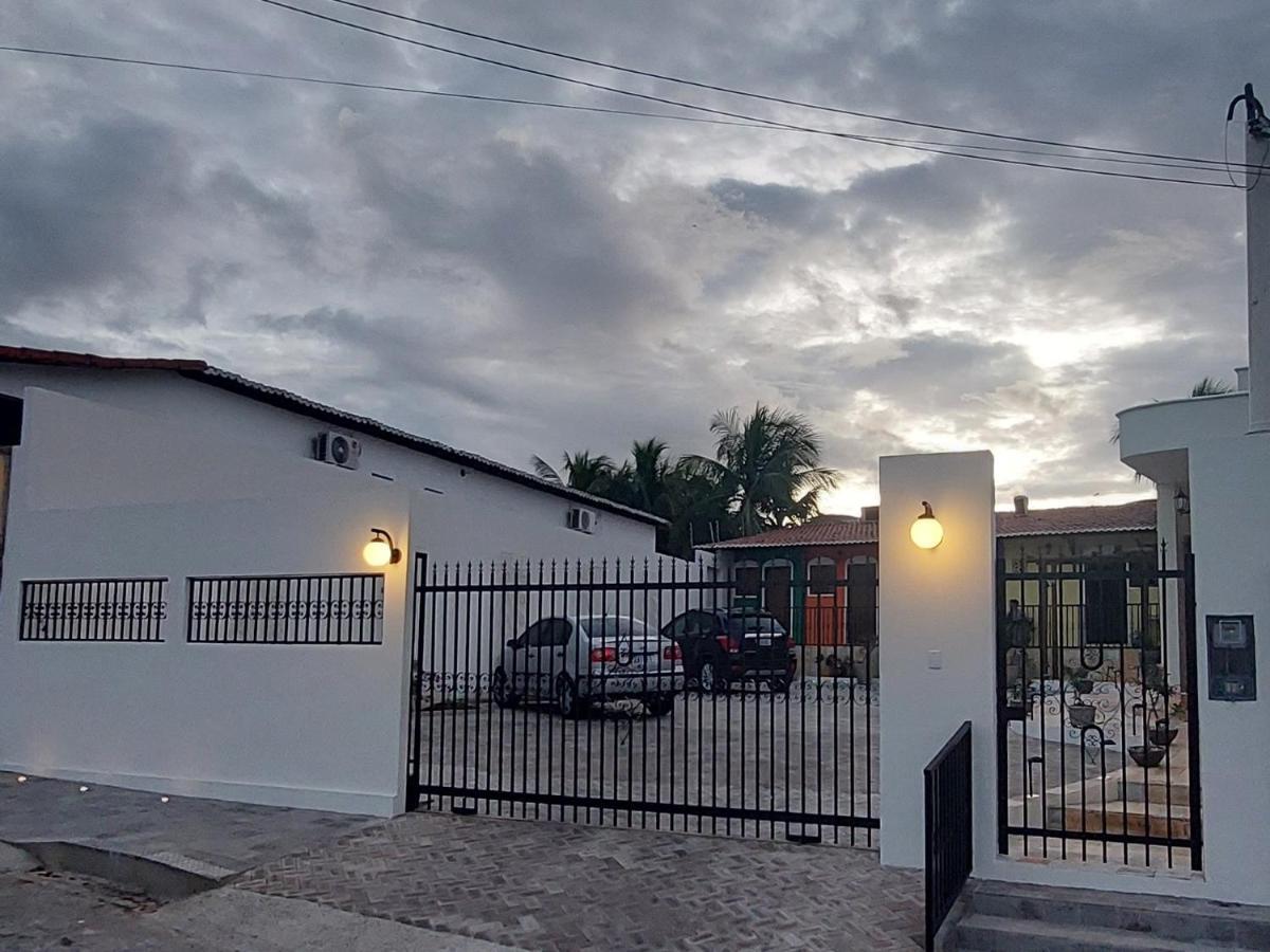 Buganvilia Pousada & Bistro Santa Cruz  Buitenkant foto