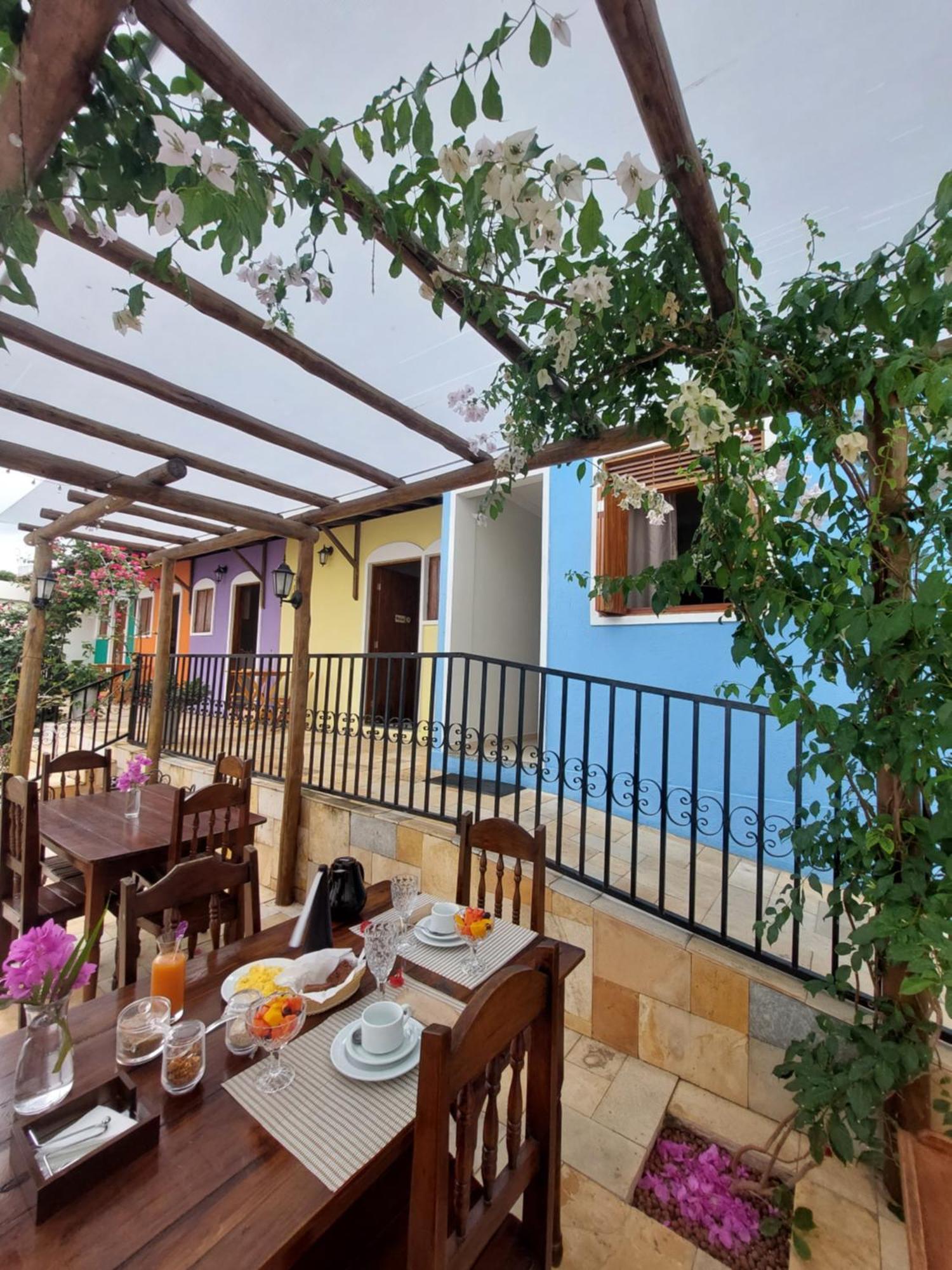 Buganvilia Pousada & Bistro Santa Cruz  Buitenkant foto